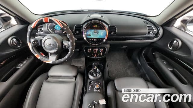 MINI Cooper Clubman 4