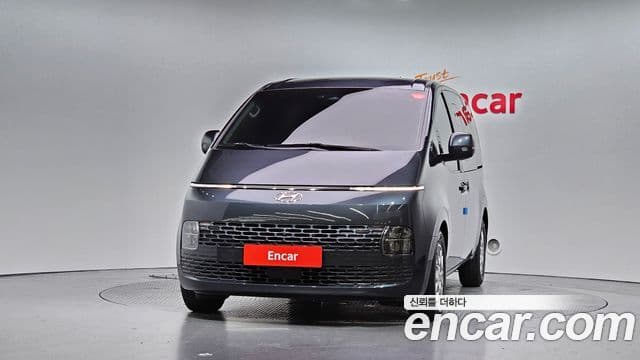 Hyundai Staria 3