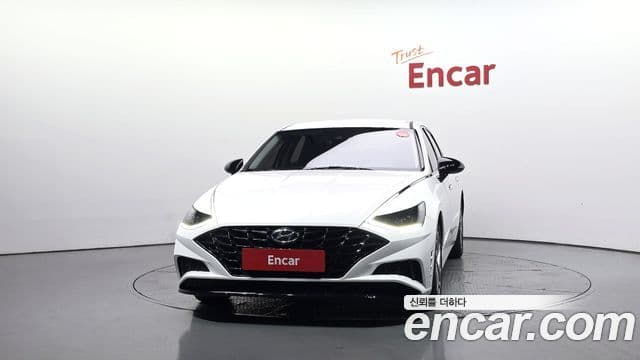 Hyundai Sonata (DN8) 2