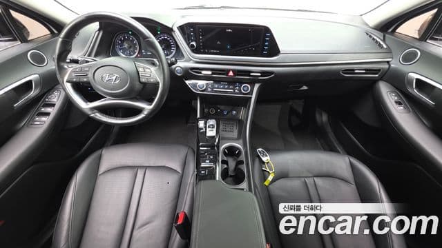 Hyundai Sonata (DN8) 4