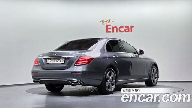 Mercedes-Benz E-Class W213 2