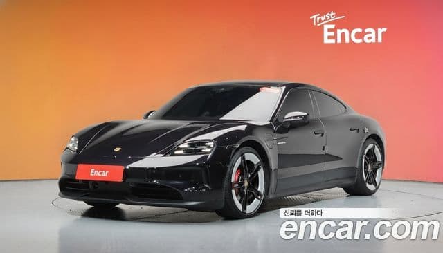 Porsche Taycan 1