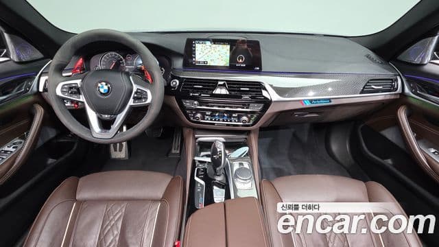 BMW 5 Series (G30) 4