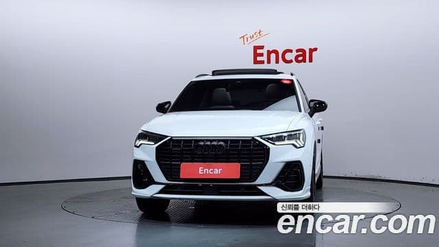 Audi Q3 (F3) 2