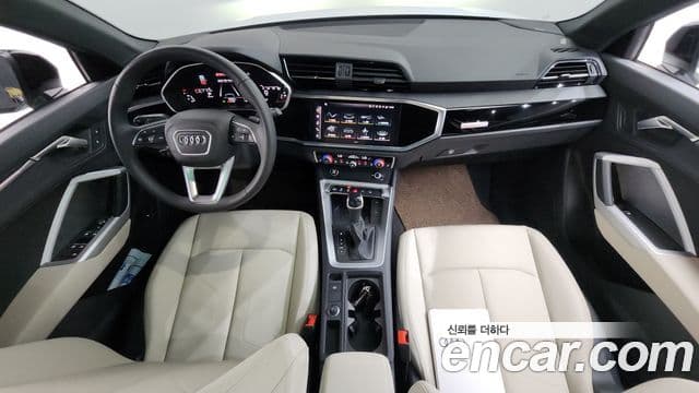 Audi Q3 (F3) 4
