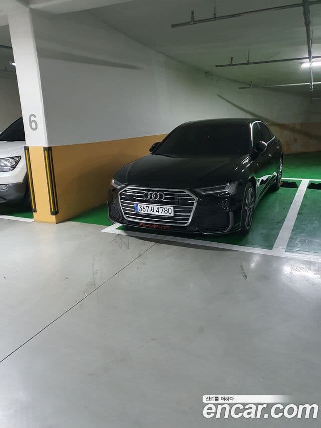 Audi A6 (C8) 2