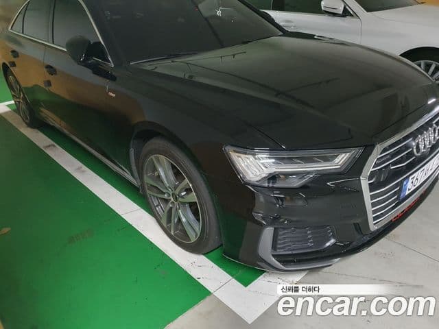 Audi A6 (C8) 3