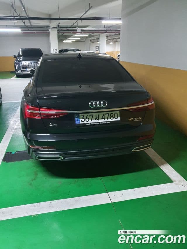Audi A6 (C8) 4