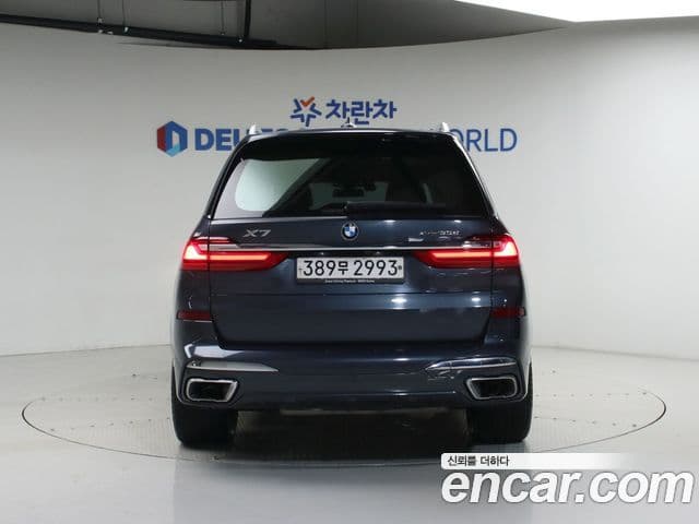 BMW X7 (G07) 4