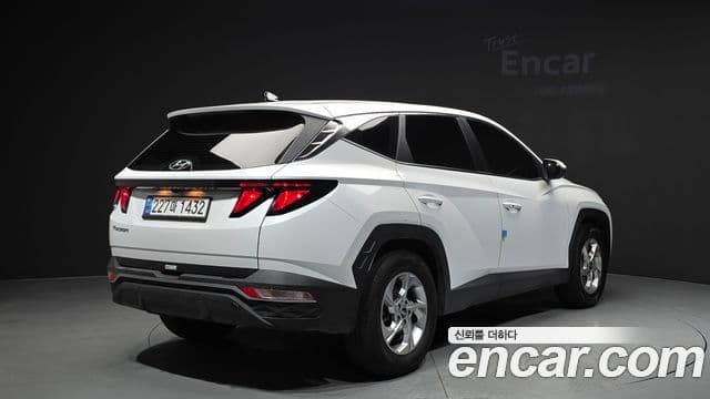 Hyundai Tucson (NX4) 2