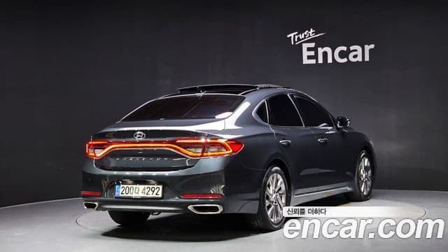 Hyundai Grandeur IG 2