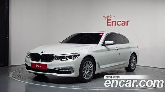 BMW 5 Series (G30) 1