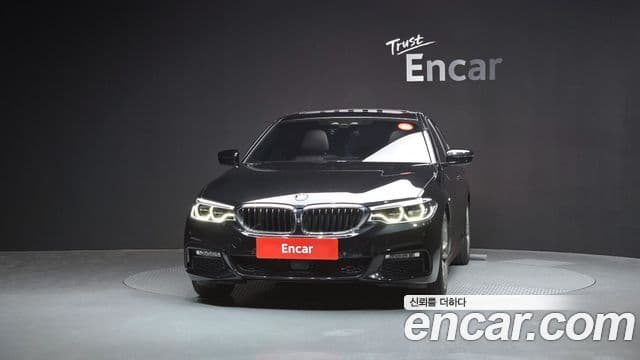 BMW 5 Series (G30) 2