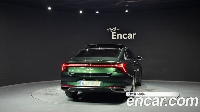 Kia K8 Hybrid 4