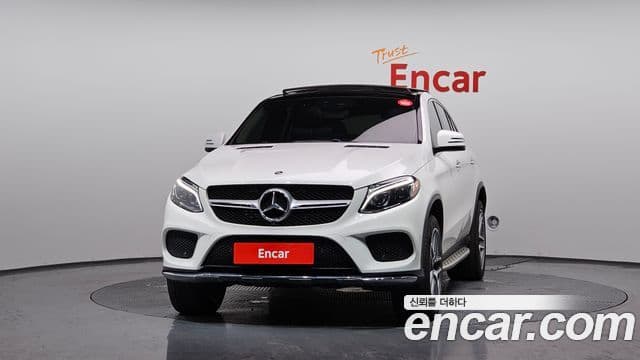 Mercedes-Benz GLE-Class W166 3