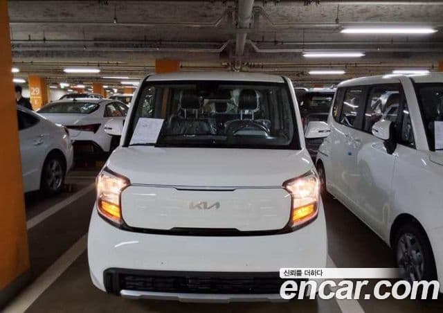 Kia The New Kia Ray 1