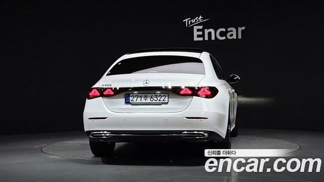 Mercedes-Benz E-Class W214 3