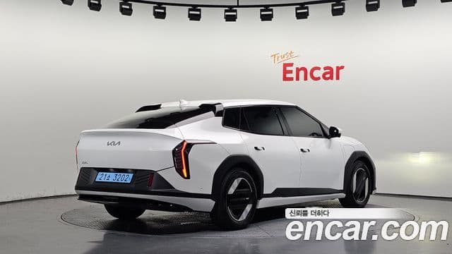 Kia EV4 2