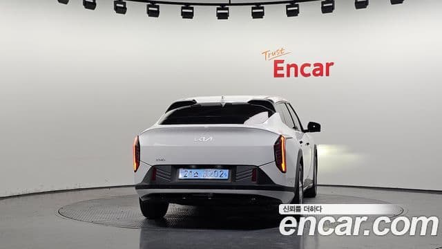 Kia EV4 4
