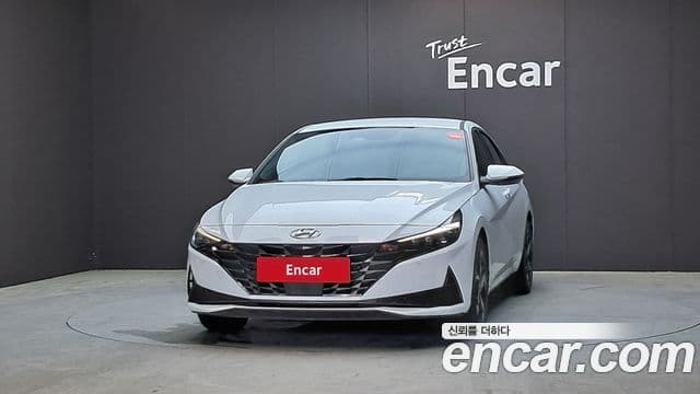 Hyundai Avante (CN7) 2