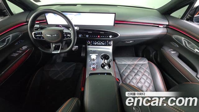 Genesis GV70 4