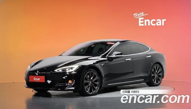 Tesla Model S 1