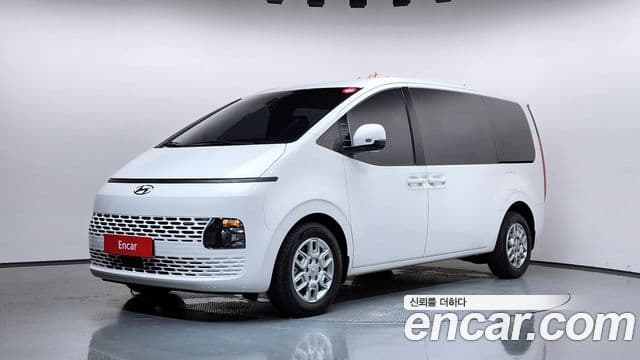 Hyundai Staria 1