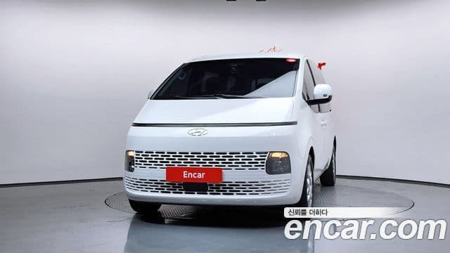 Hyundai Staria 3
