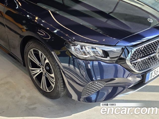 Mercedes-Benz E-Class W214 4