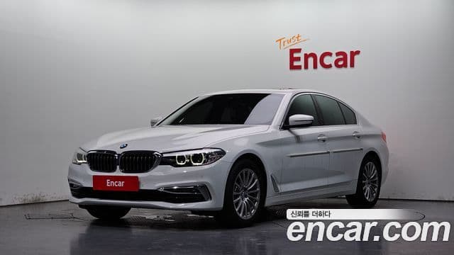 BMW 5 Series (G30)