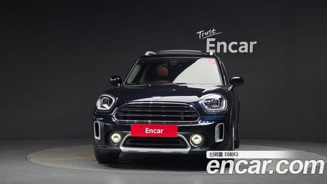MINI Cooper Countryman 3