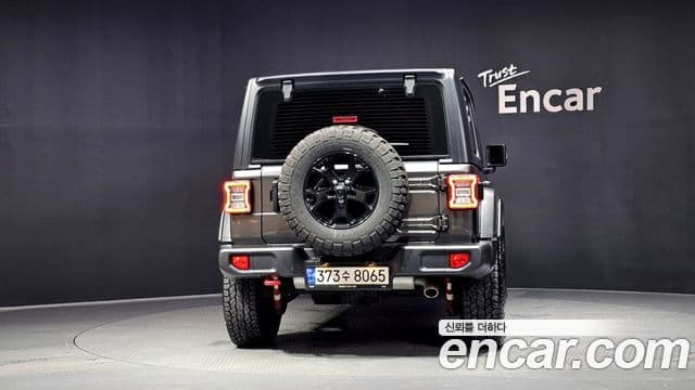 Jeep Wrangler (JL) 3
