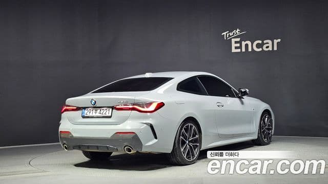 BMW 4 Series (G22) 2