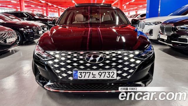 Hyundai The New Grandeur IG Hybrid 2
