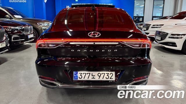 Hyundai The New Grandeur IG Hybrid 4