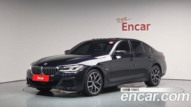BMW 5 Series (G30)