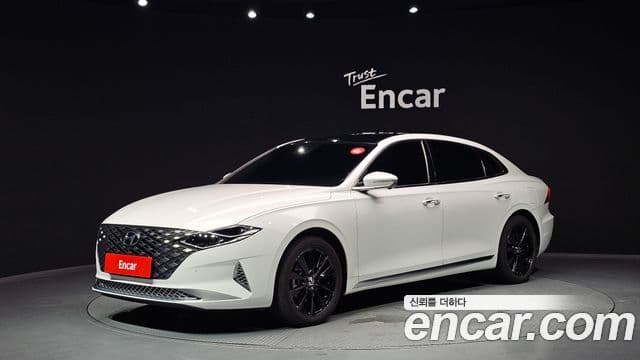 Hyundai The New Grandeur IG Hybrid 1
