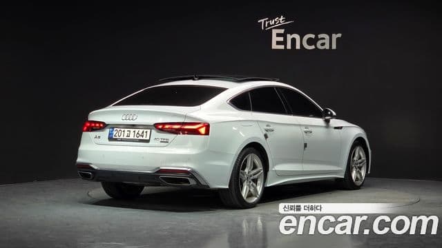 Audi A5 (F5) 2