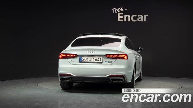 Audi A5 (F5) 3