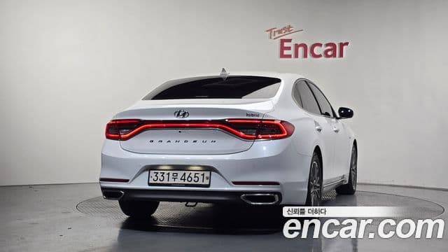 Hyundai Grandeur IG Hybrid 4