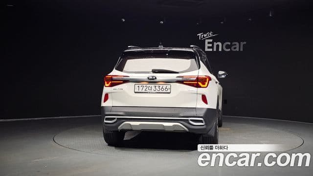 Kia Seltos 4