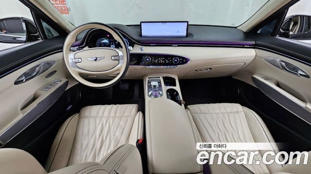 Genesis GV70 4