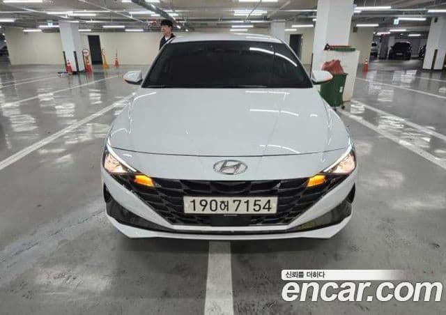 Hyundai Avante (CN7) 1