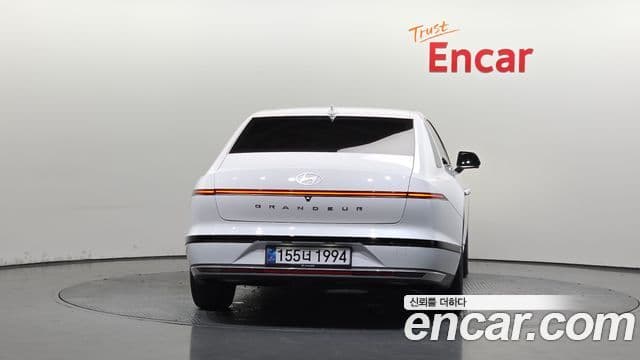 Hyundai Grandeur Hybrid (GN7) 3