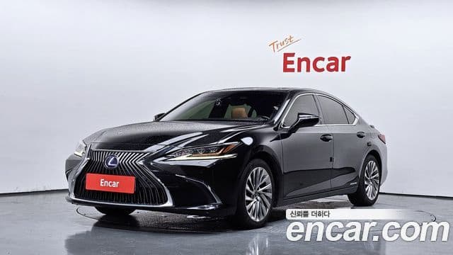 Lexus ES300h 7th Gen — 1