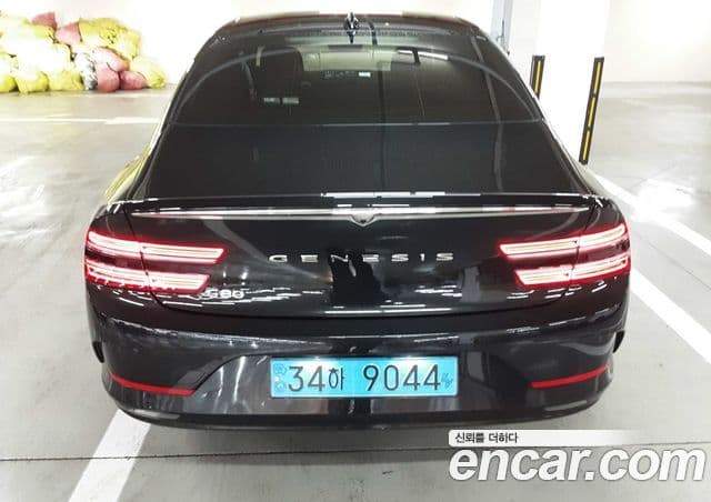 Genesis Electrified G80 (RG3) 3