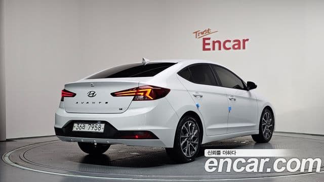 Hyundai The New Avante AD 2