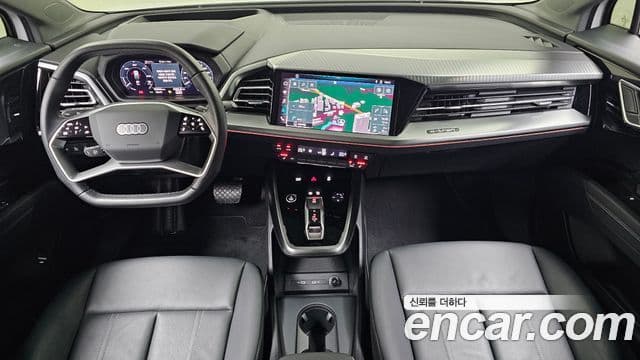 Audi Q4 e-트론 (F4) 4