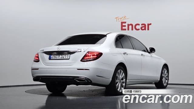 Mercedes-Benz E-Class W213 2