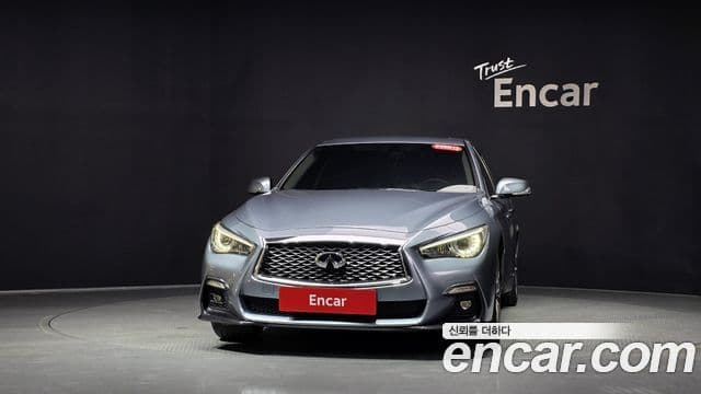 Infiniti Q50 3